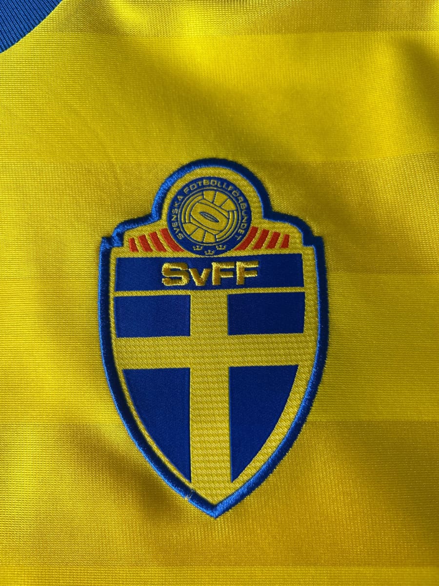 2016/17 Sweden Ibrahimovic #10 Home Shirt (M)