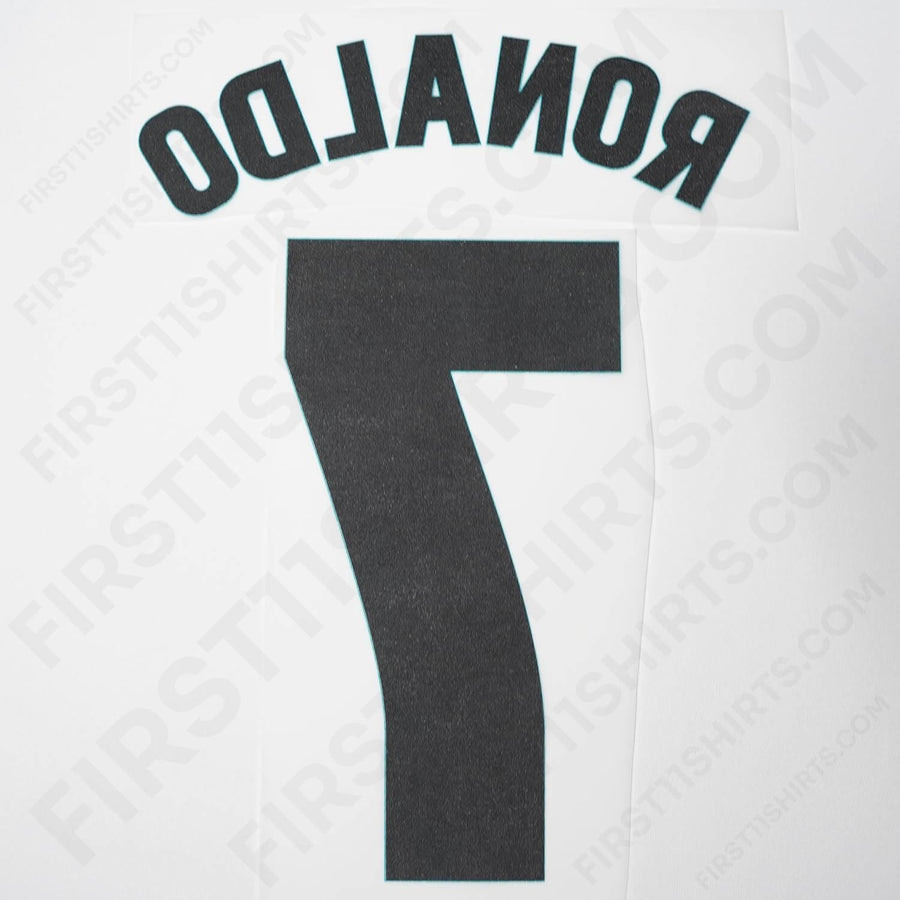 2017/18 Real Madrid Home Name Set Ronaldo 7 (Repro)