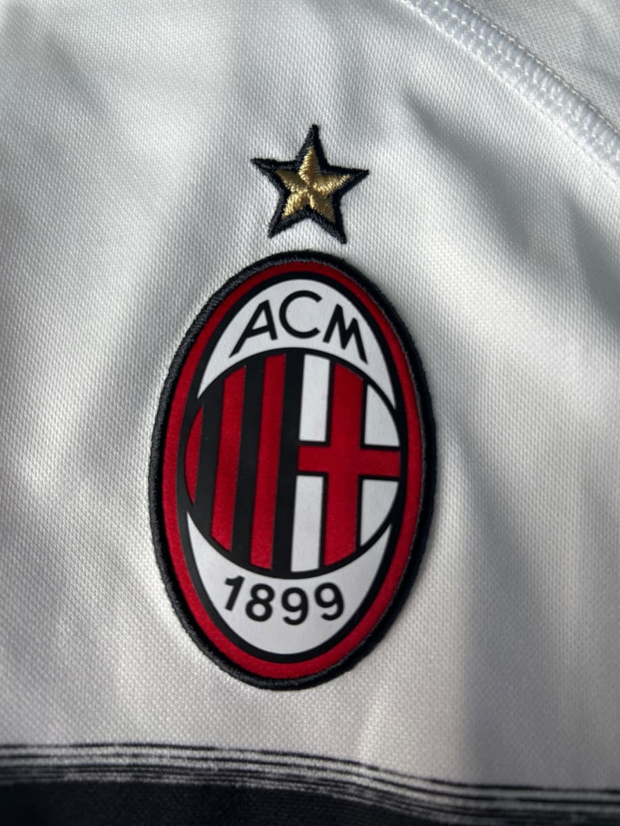 2018/19 AC Milan Higuain #9 Away Shirt (XL)