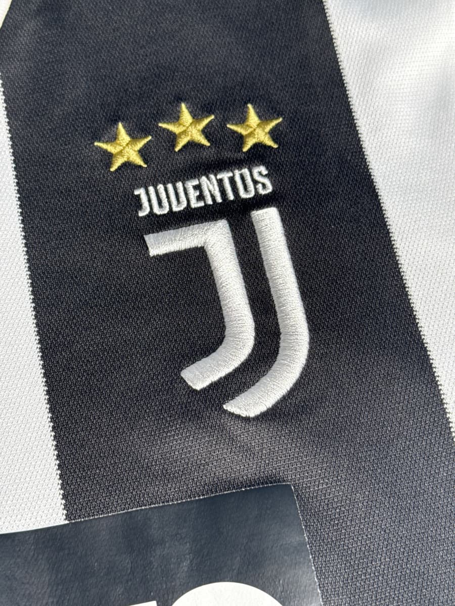 2018/19 Juventus Home Shirt (M)