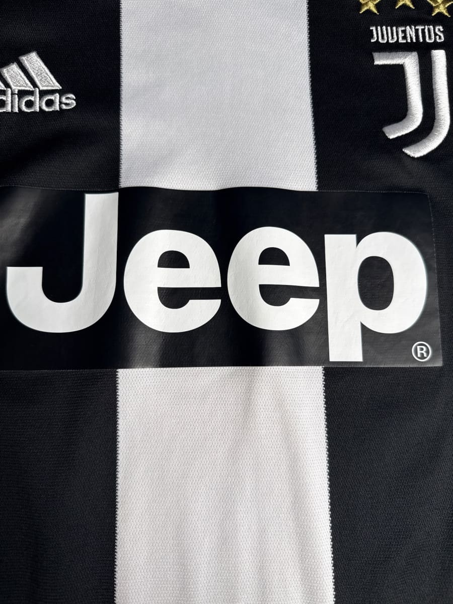 2018/19 Juventus Home Shirt (M)