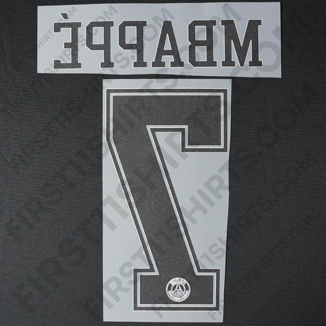 2018/19 PSG Third (Black kit) Name Set Mbappe 7 (Repro)