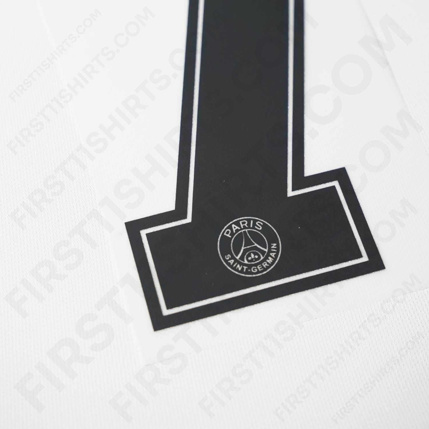 2018/19 PSG Third (White kit) Name Set Mbappe 7 (Repro)