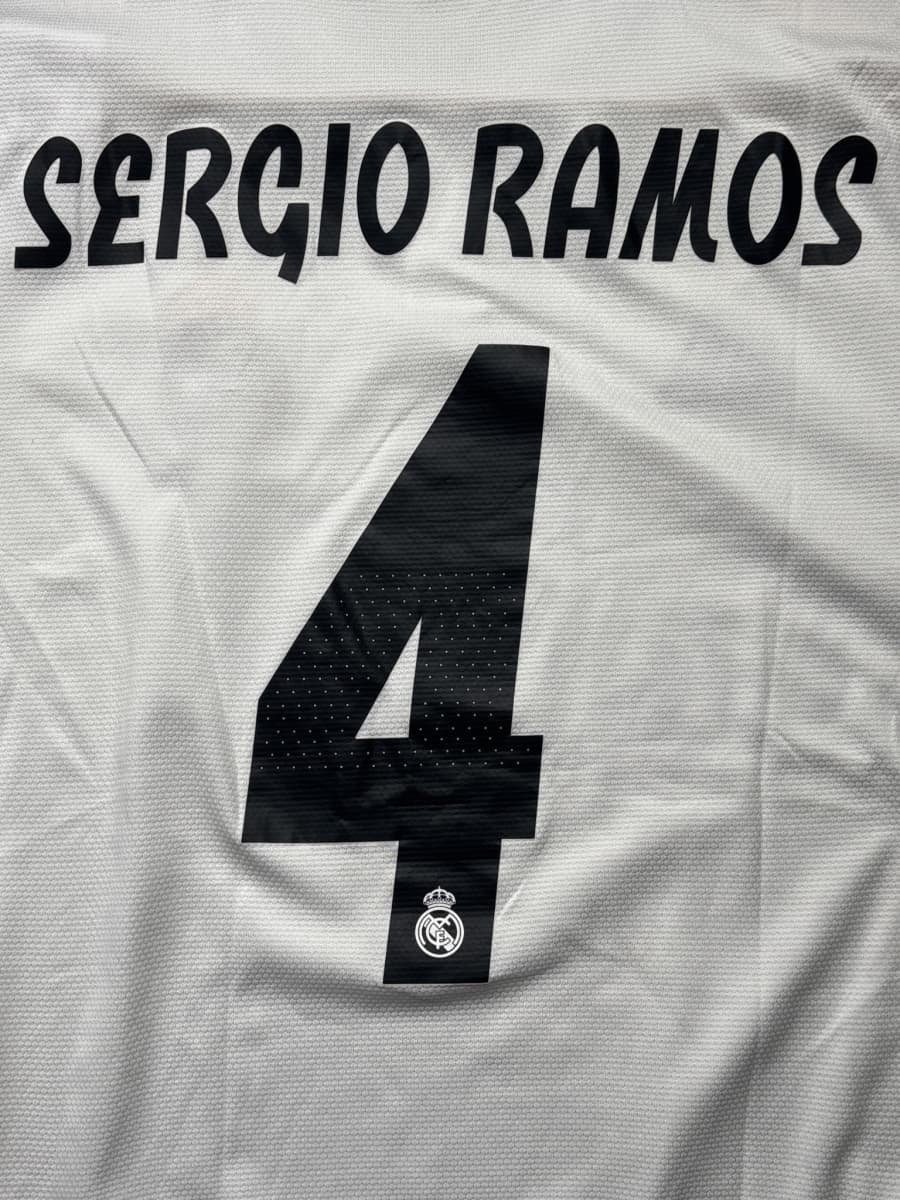 2018/19 Real Madrid Ramos #4 Home Shirt (M)