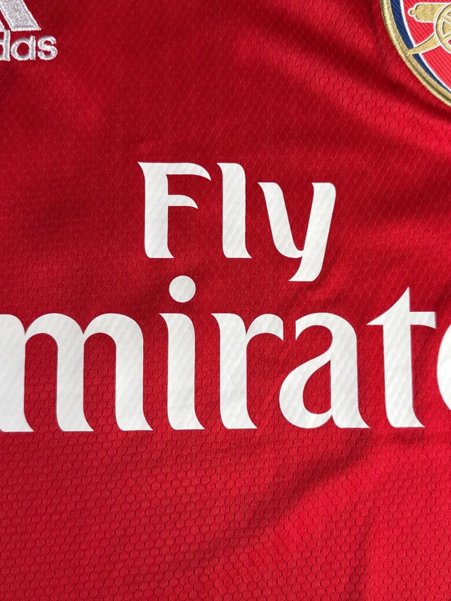 2019/20 Arsenal Saka #77 Home Shirt BNWT (S)