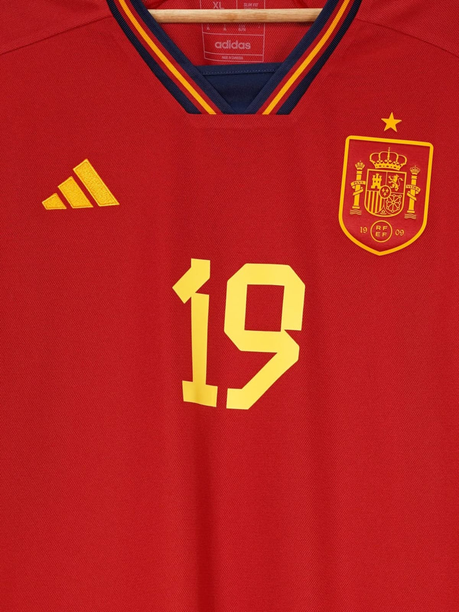 Spain Home Shirt 2022/23 L/S Lamine Yamal 19 (XL)
