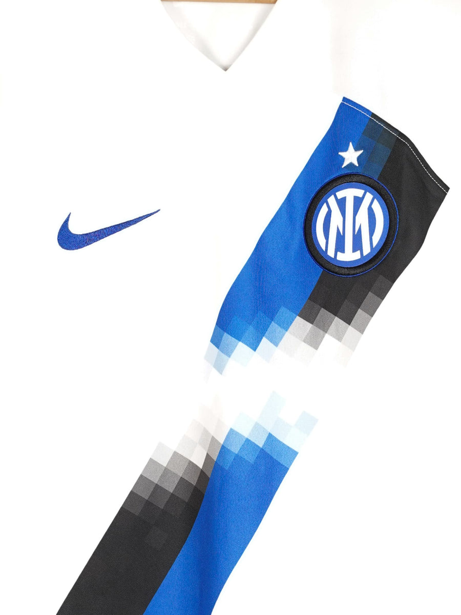 2023/24 Inter Milan Lautaro #10 Away Shirt (M)