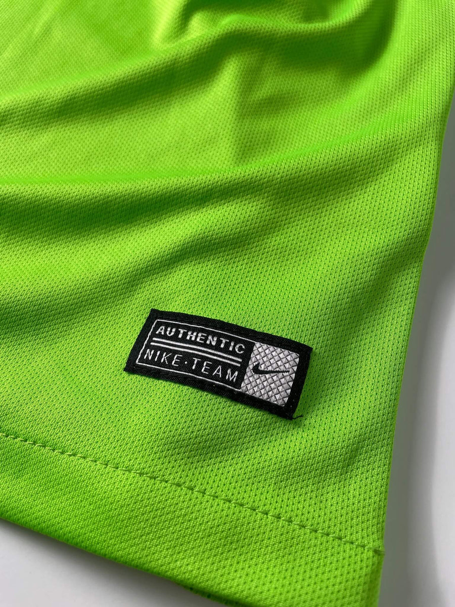 2016/17 Wolfsburg Osimhen #18 Home Shirt (XL)