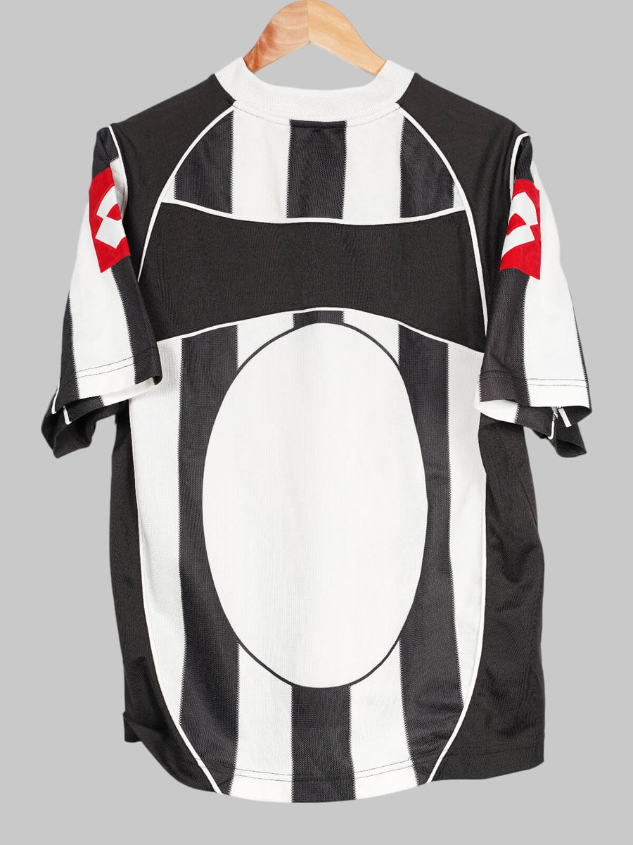 2002/03 Juventus Home Shirt (M)