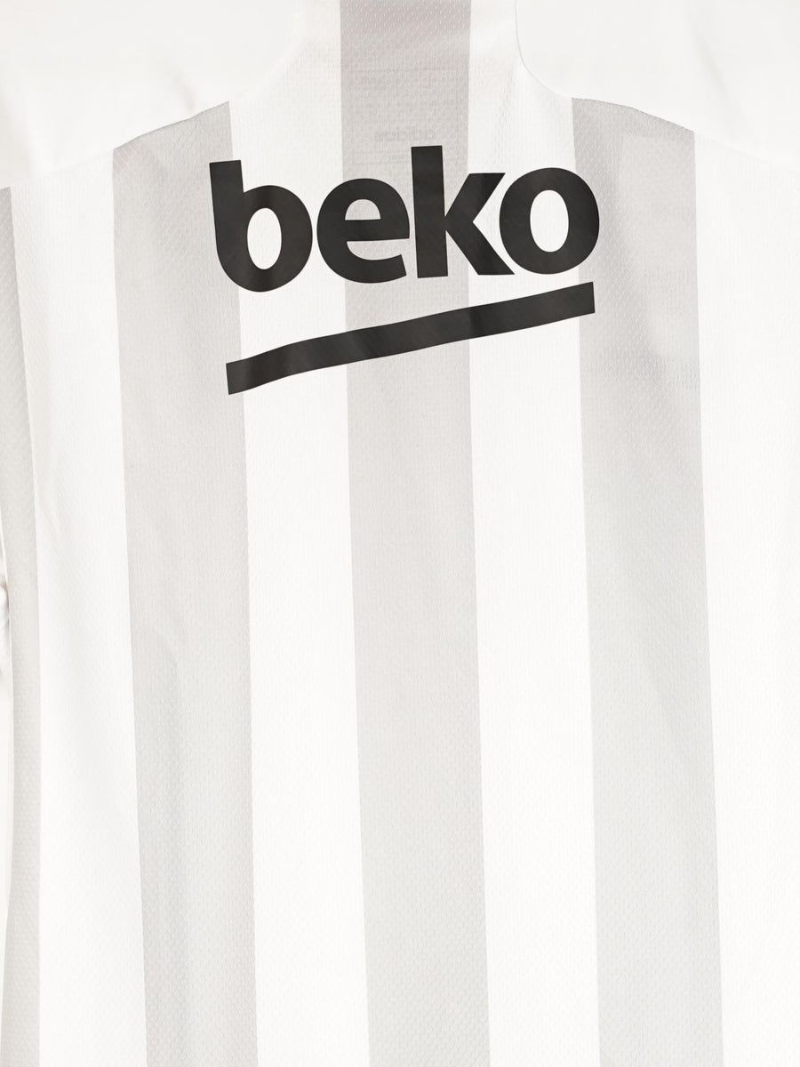 2023/24 Besiktas Home Shirt (L)