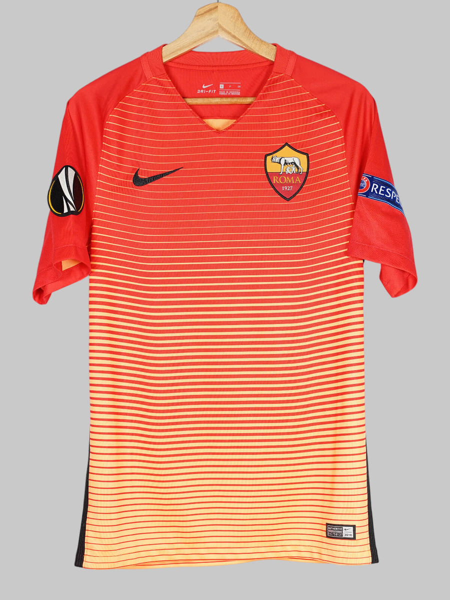 2016/17 AS Roma Nainggolan #4 Third Shirt (S)