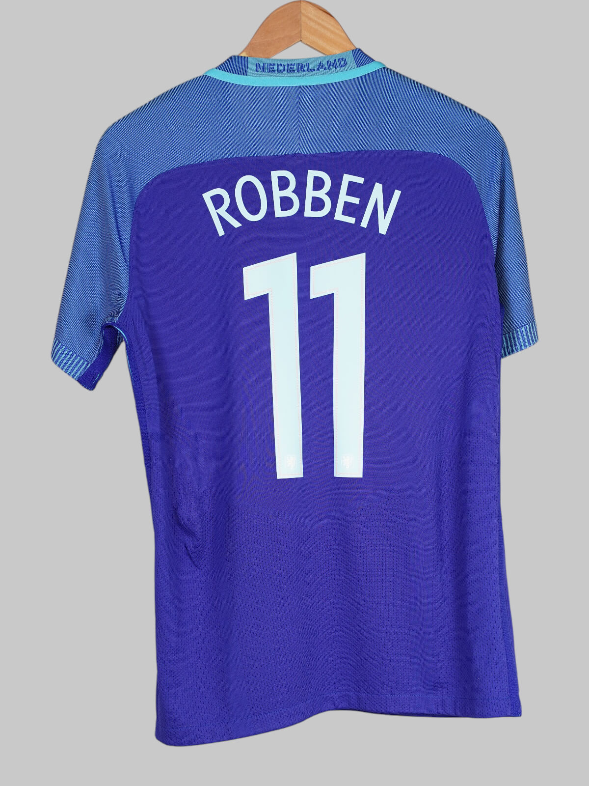 Netherlands Away Shirt 2016/17 Player Issue Robben #11 (M)
