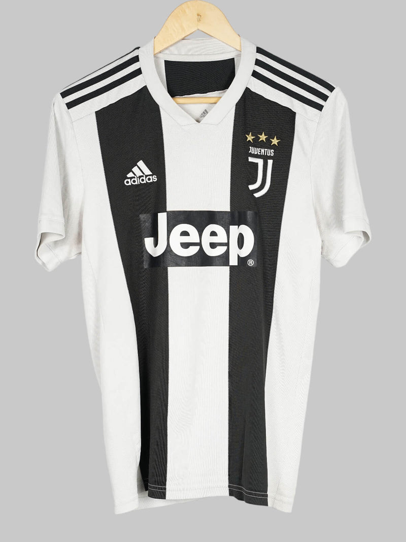 2018/19 Juventus Ronaldo #7 Home Shirt (M)