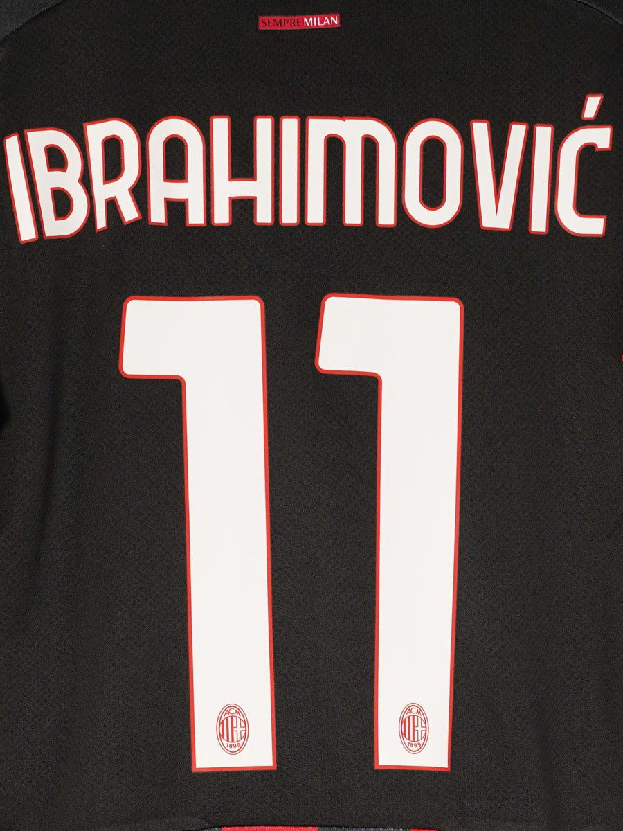2022/23 AC Milan Ibrahimovic #11 Home Shirt (M)