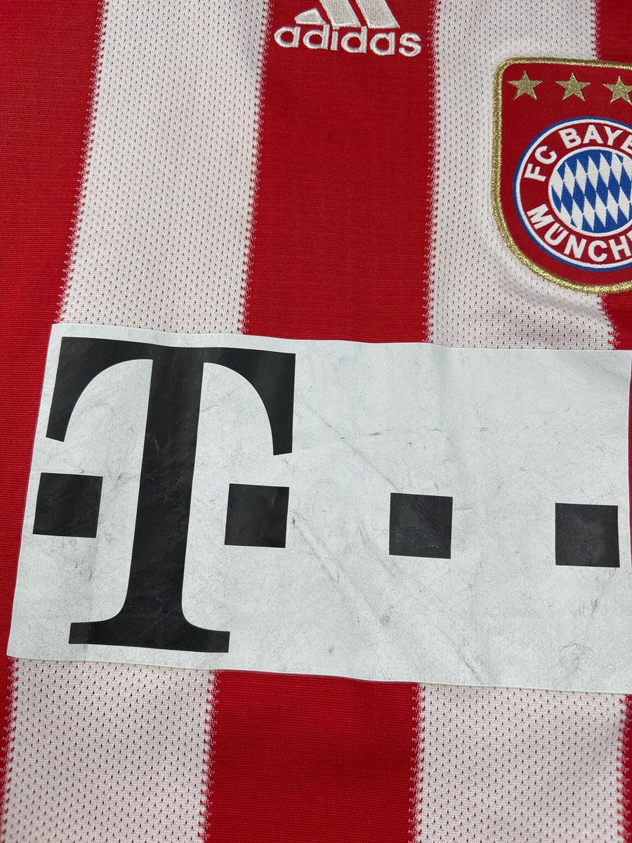 2010/11 Bayern Munich Robben #10 Home Shirt (XL)
