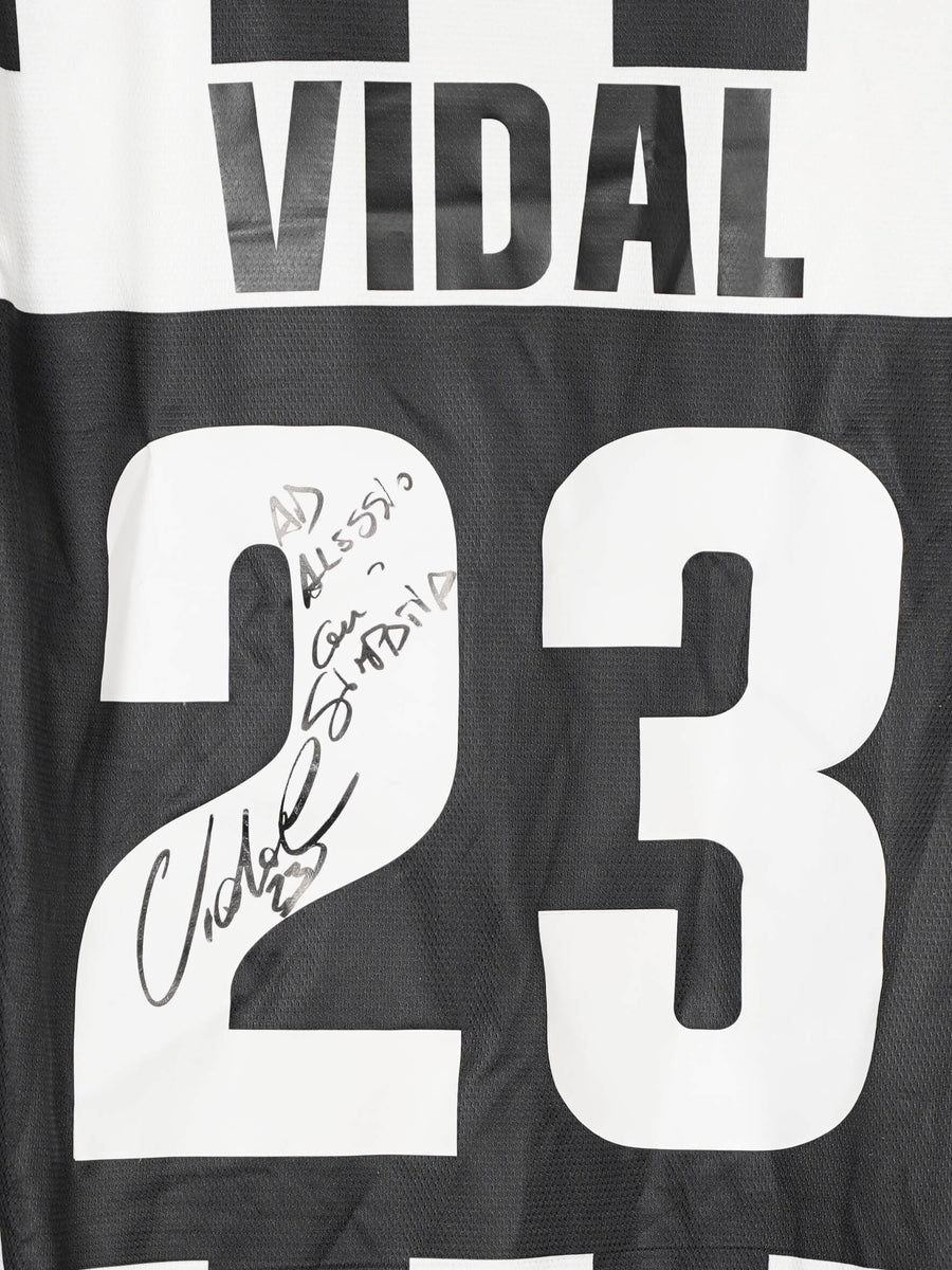 2012/13 Juventus Home Shirt Signed Vidal #23 (M)