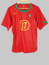 2004/5 Portugal C.Ronaldo #17 Home Shirt (M)