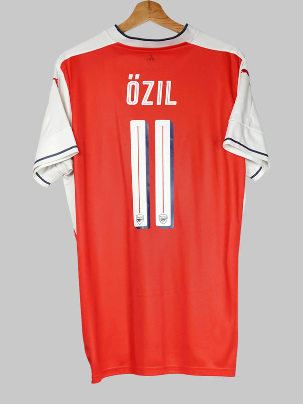2016/17 Arsenal Ozil #11 Home Shirt (L) Puma