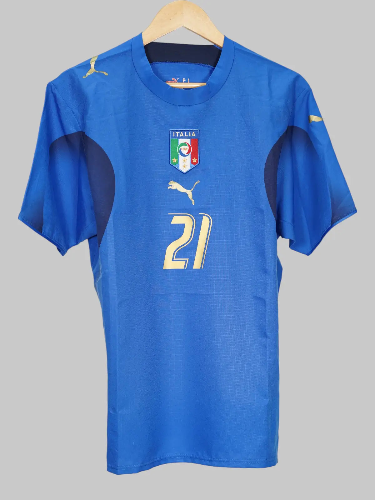 Italy Home Shirt 2006/7 Pirlo #21 (M)