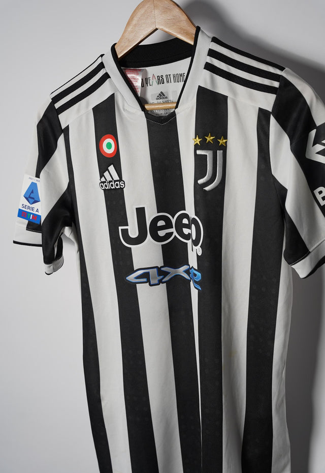 Juventus Home Shirt 2021/22 Chiesa #22 (XL Kids)