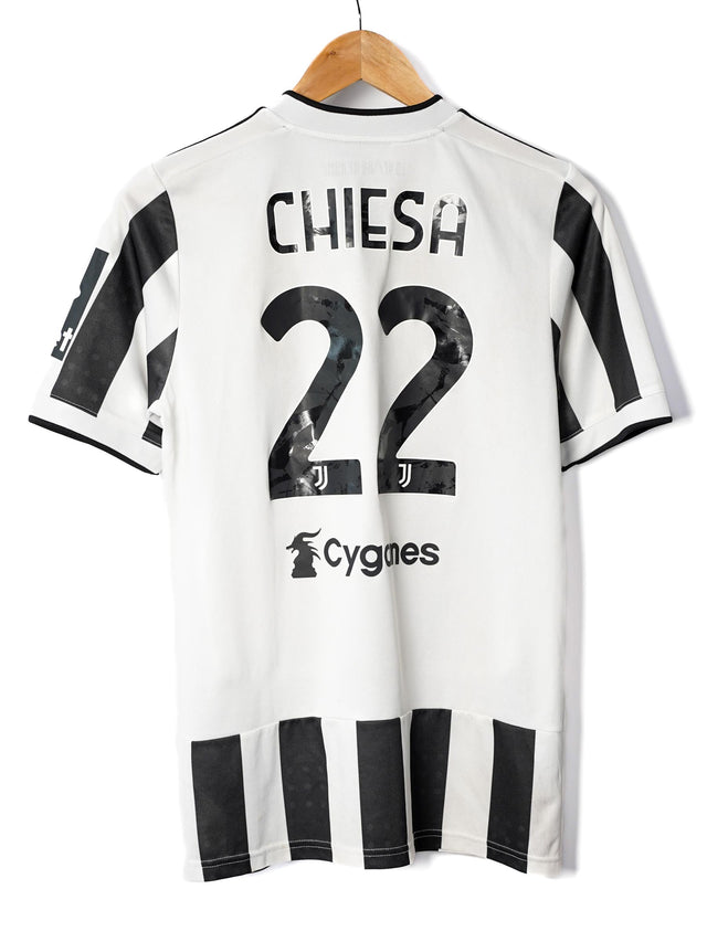 Juventus Home Shirt 2021/22 Chiesa #22 (XL Kids)