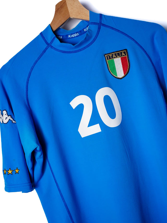 Italy Home Shirt 2000/01 Totti #20 (M)