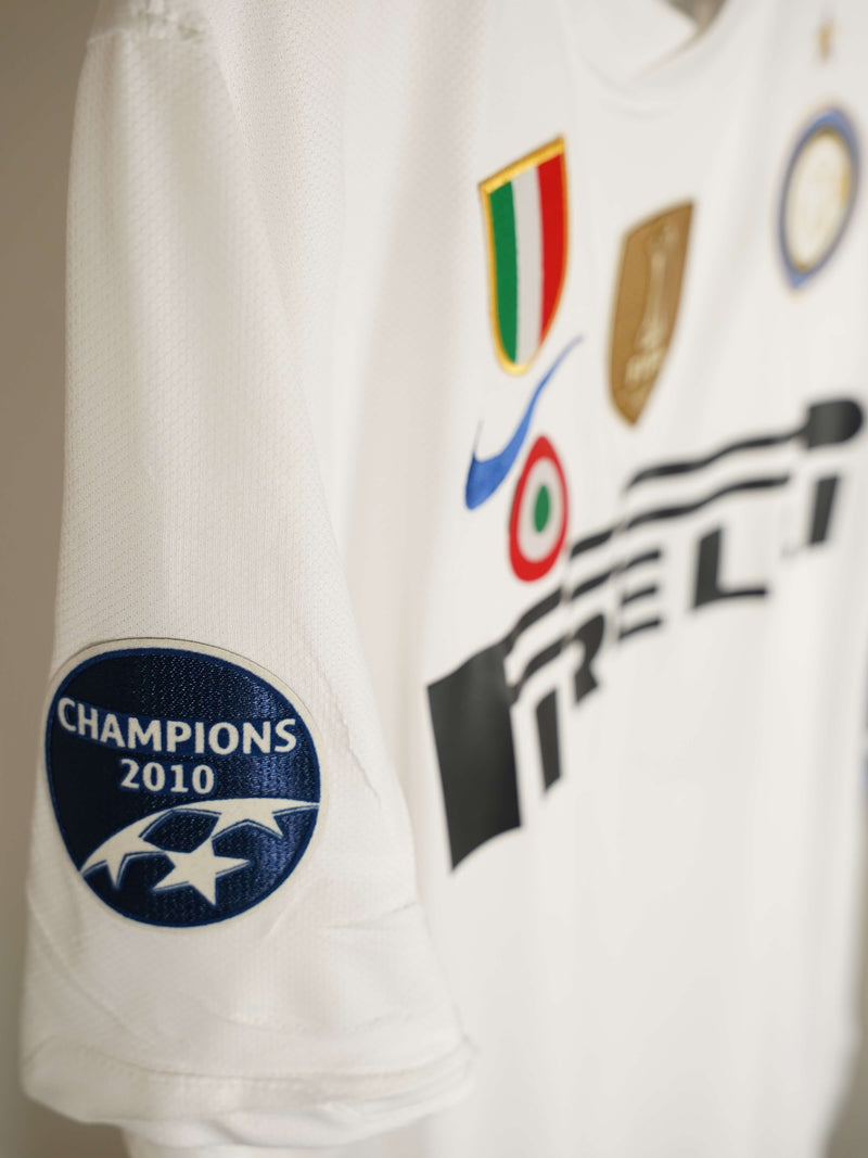 Inter Milan Away Shirt 2010/11 J. Zanetti #4 (L)