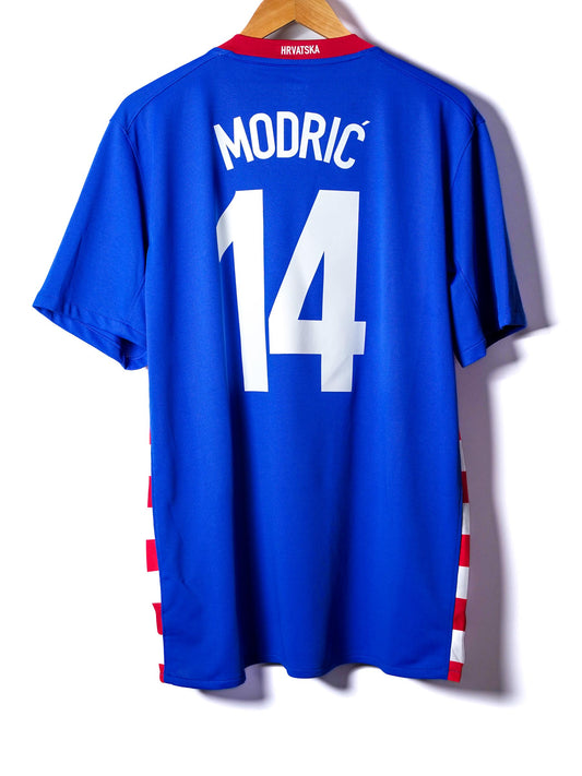 Croatia Away Shirt 2008/9 Modric #14 BNWT (L)