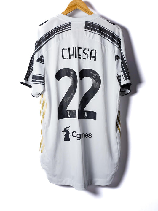 Juventus Home Shirt 2020/21 Chiesa #22 Player Issue (XL)