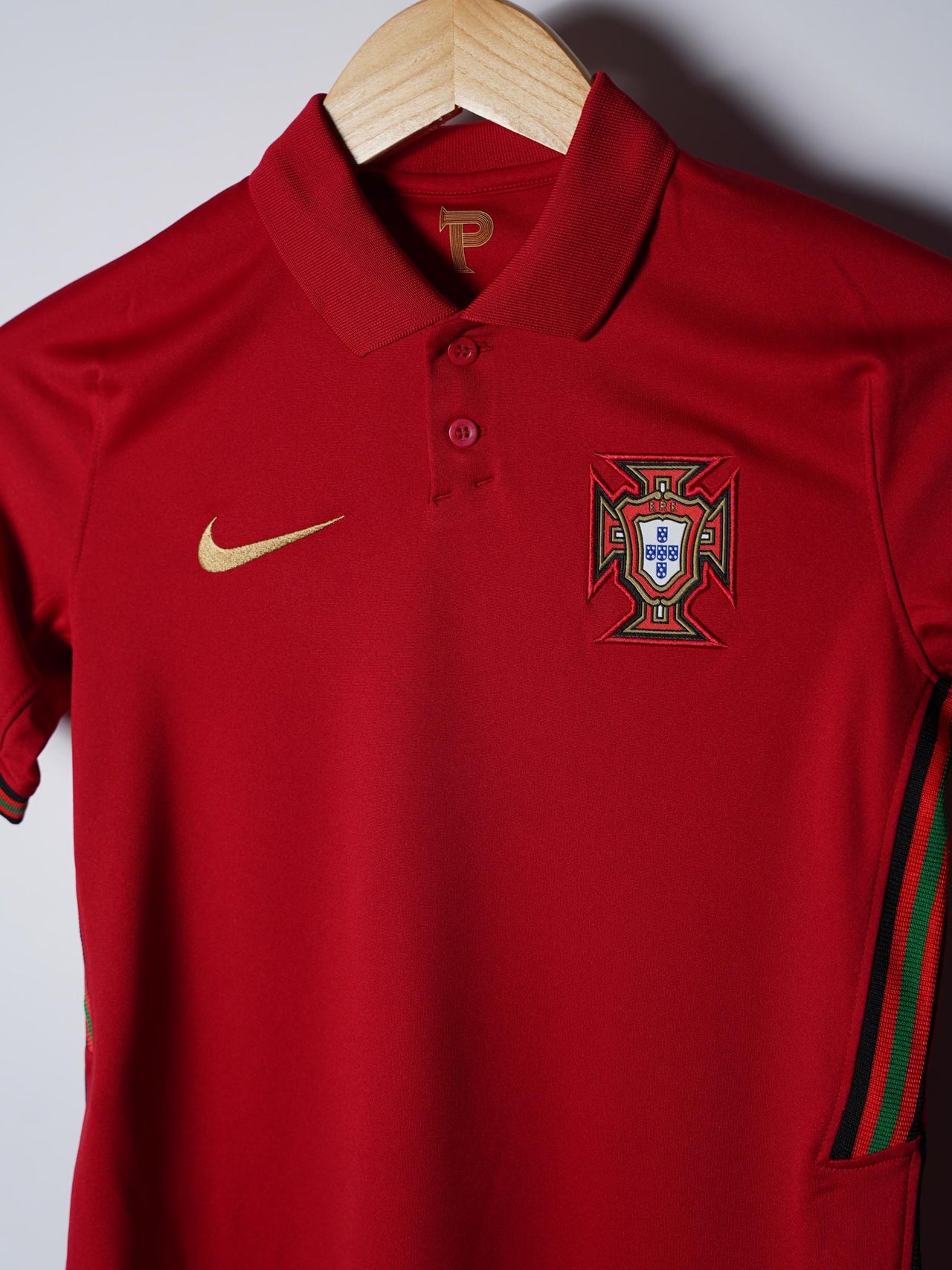 Portugal Home Shirt 2020/21 BNWT (M Kids)