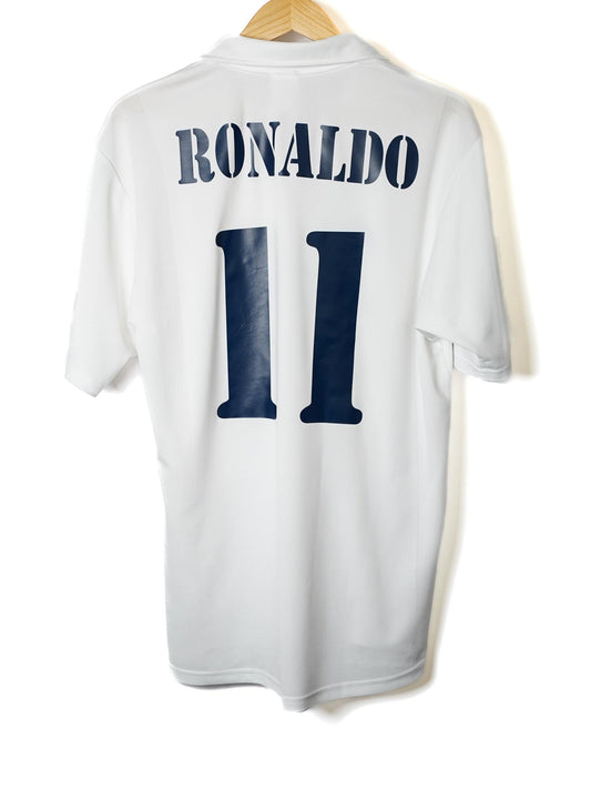 Real Madrid Home Shirt 2001/02 Ronaldo #11 (M)