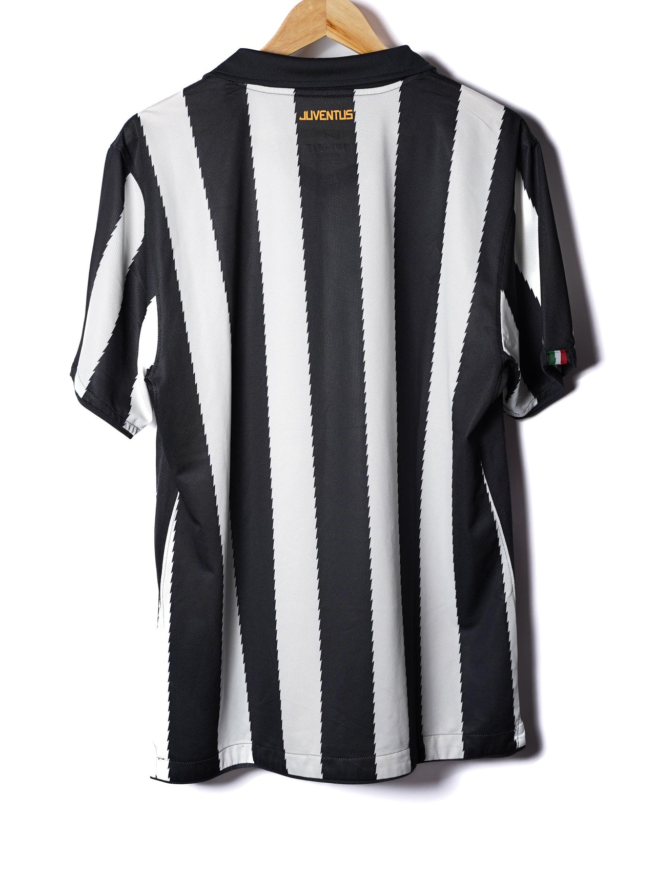 Juventus Home Shirt 2010/11 (L)