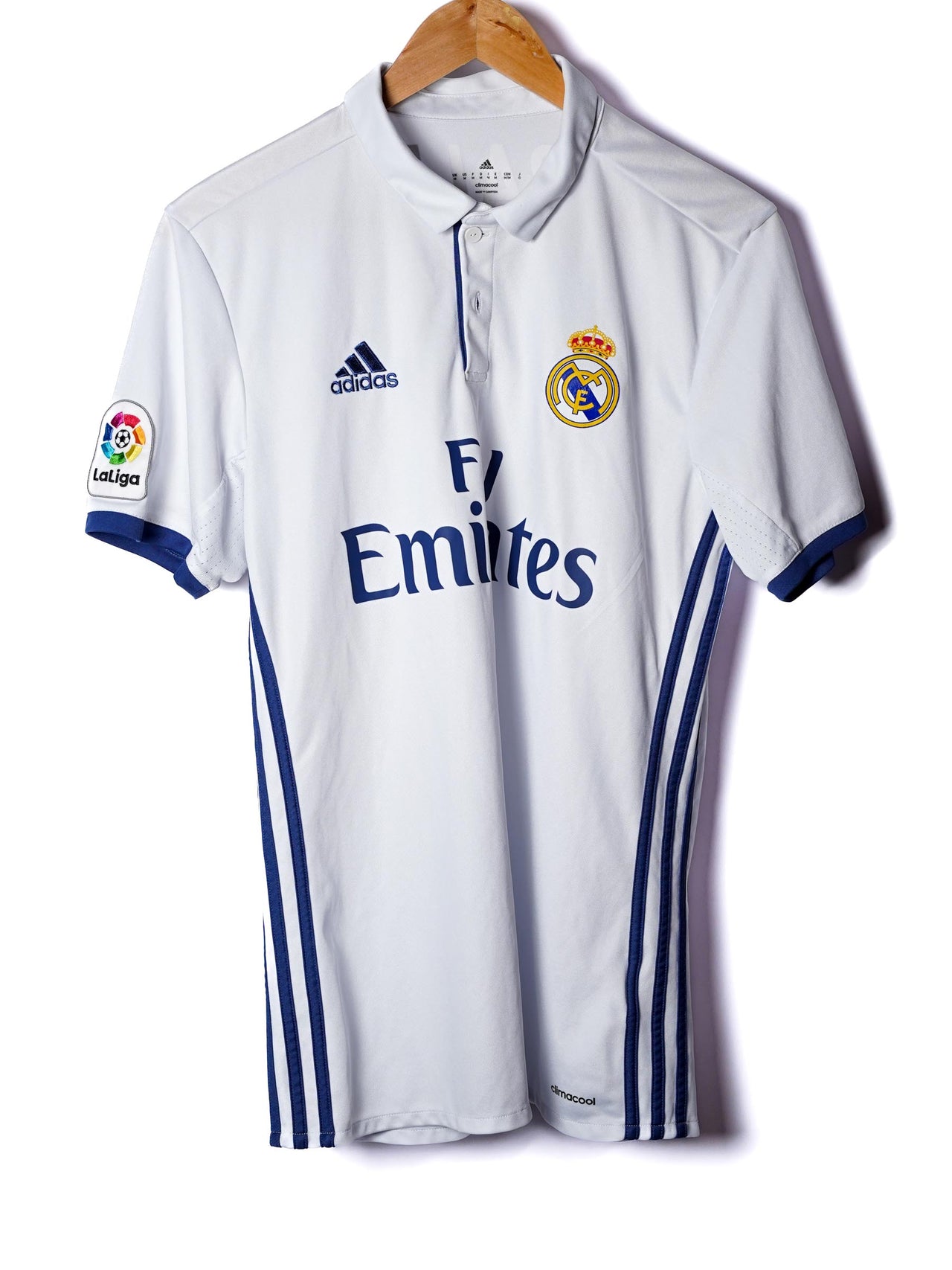 Real Madrid Home Shirt 2016/17 Bale #11 (M)