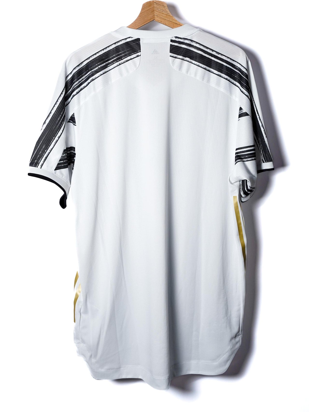 Juventus Home Shirt 2020/21 Player Issue (XL)