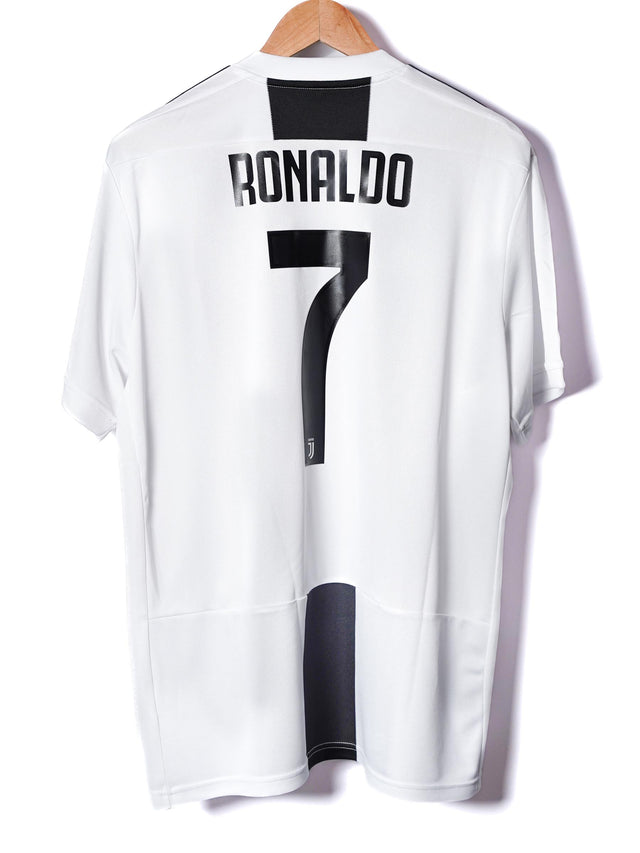 Juventus Home Shirt 2018/19 Ronaldo #7 BNWT (XL)