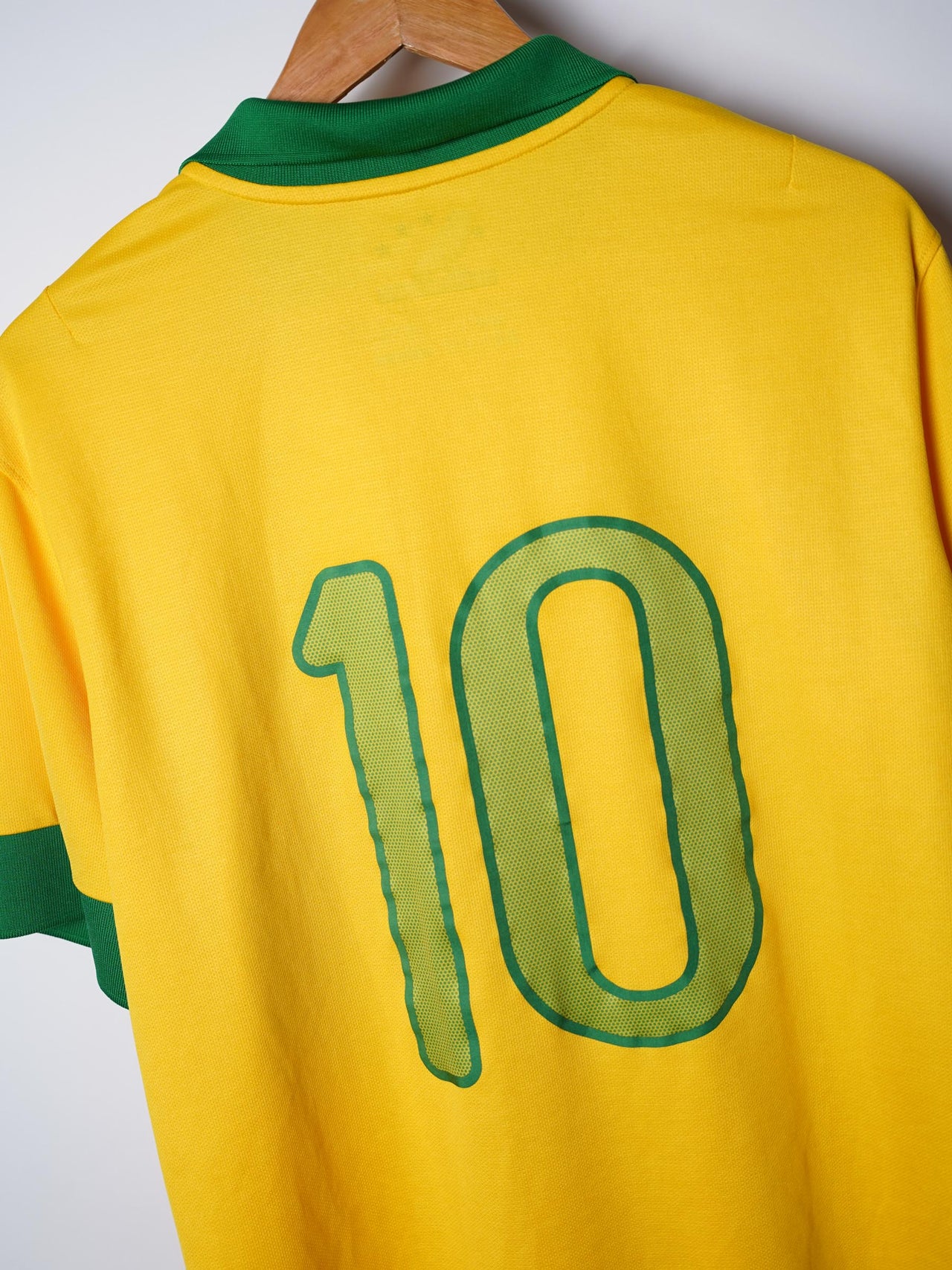 Brazil Home Shirt 2013/14 #10 (L)