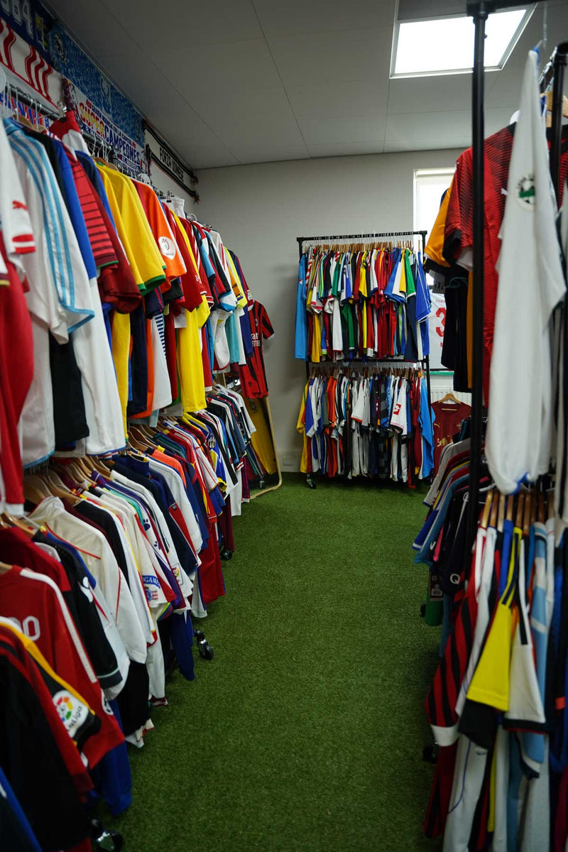 With 1000+ shirts in stock, options are endless 👀