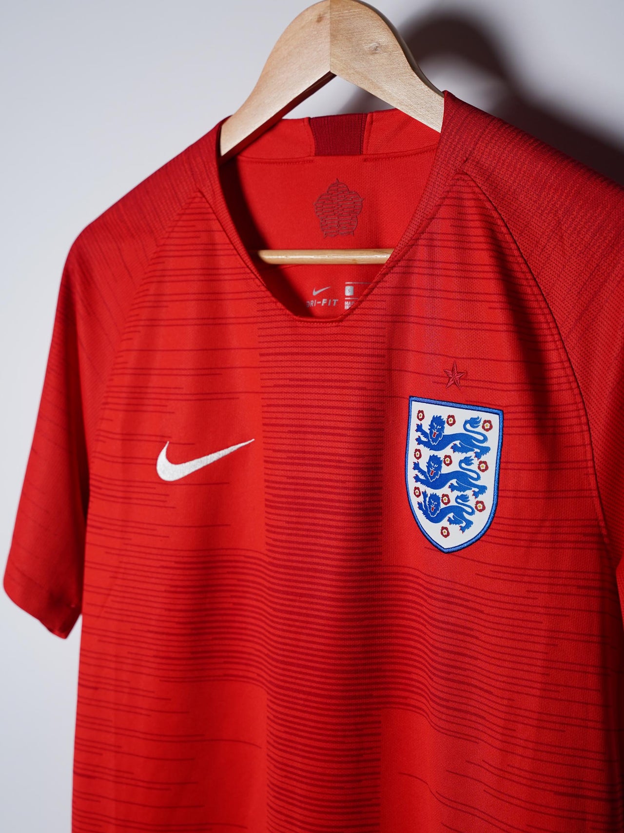 England Away Shirt 2018/19 (S)