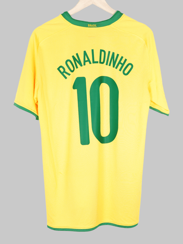 2008/10 Brazil Ronaldinho #10 Home Shirt (M)