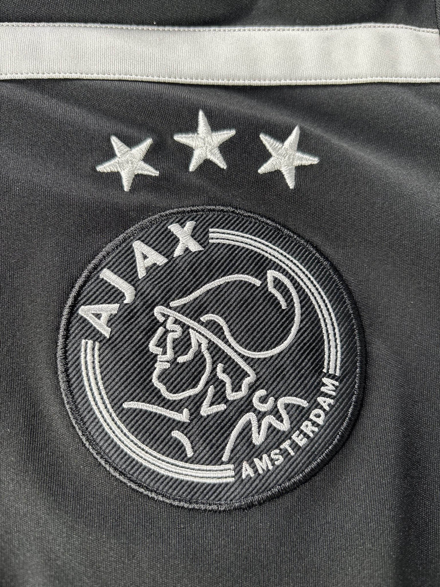 2018/19 Ajax Neres #7 Away Shirt (L)