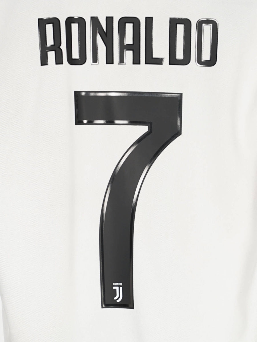 2018/19 Juventus Ronaldo #7 Home Shirt (M)