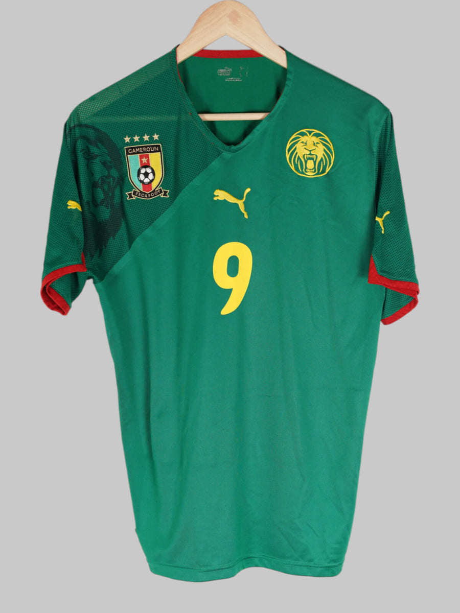 2010/11 Cameroon Eto'o #9 Home Shirt (M)