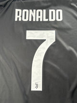 2019/20 Juventus Ronaldo #7 Home Shirt (L)