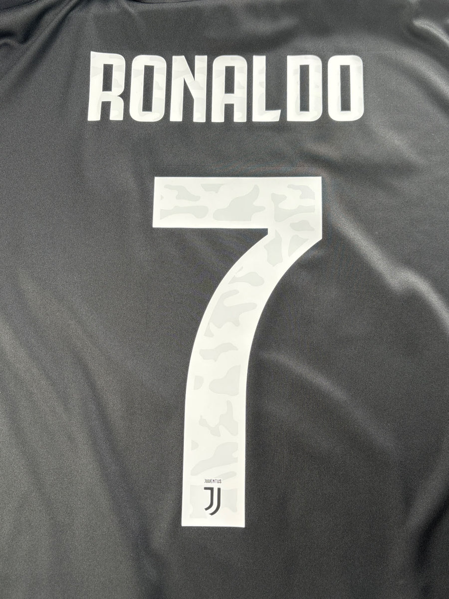 2019/20 Juventus Ronaldo #7 Home Shirt (L)