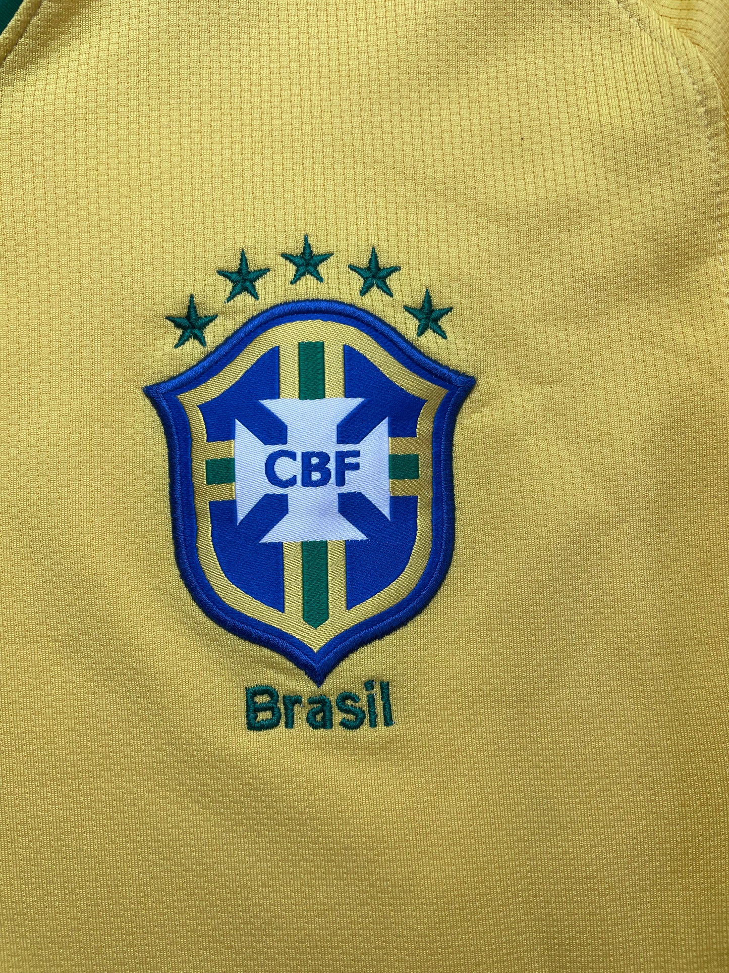 Brazil Home Shirt 2008/9 - size M Brazil Badge