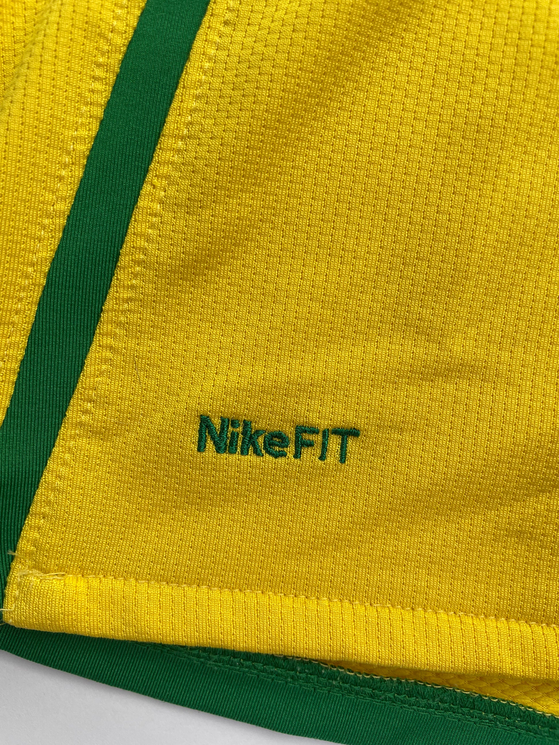 Brazil Home Shirt 2008/9 - size M Nikefit logo