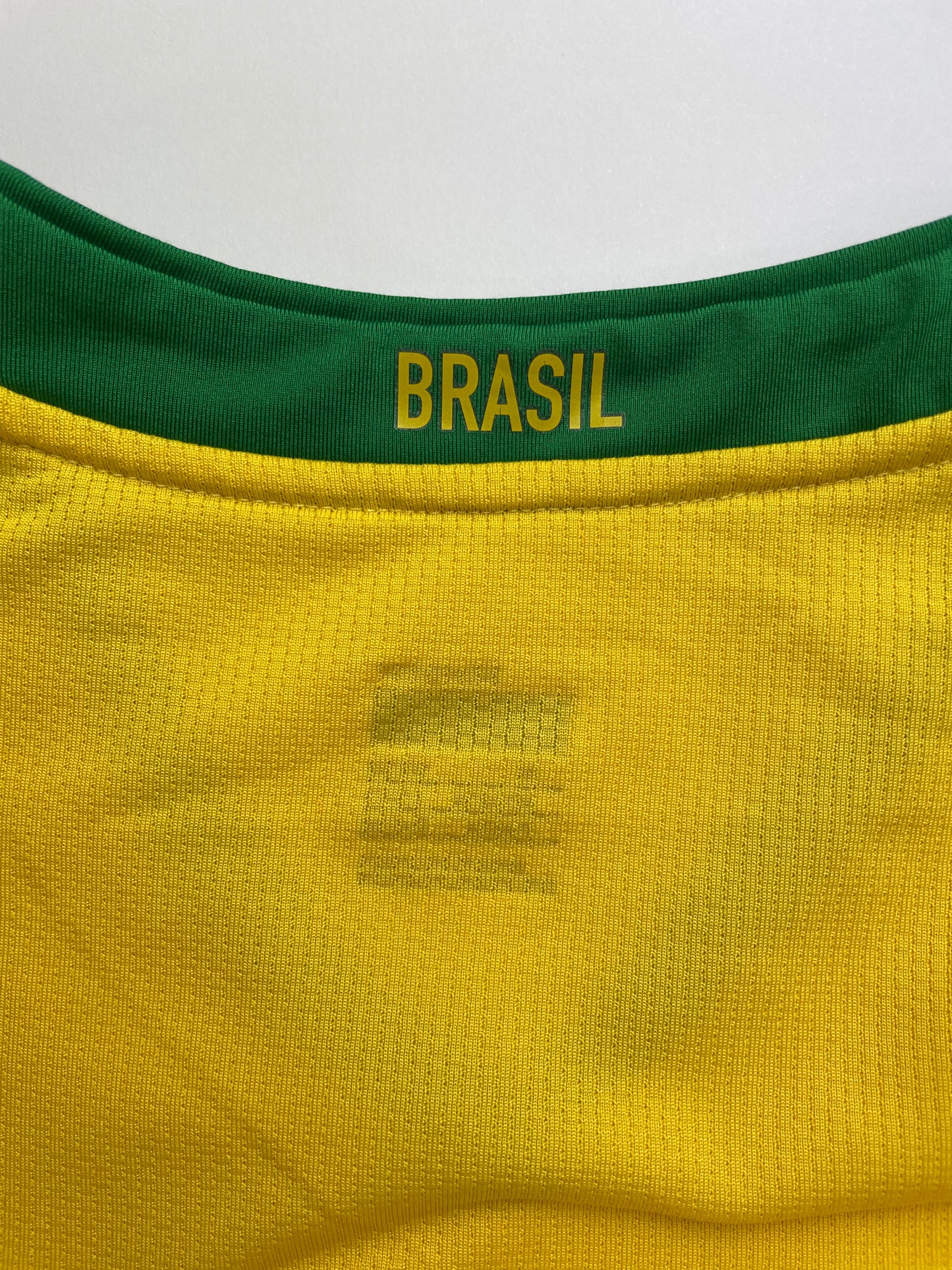 Brazil Home Shirt 2008/9 - size M Brazil text