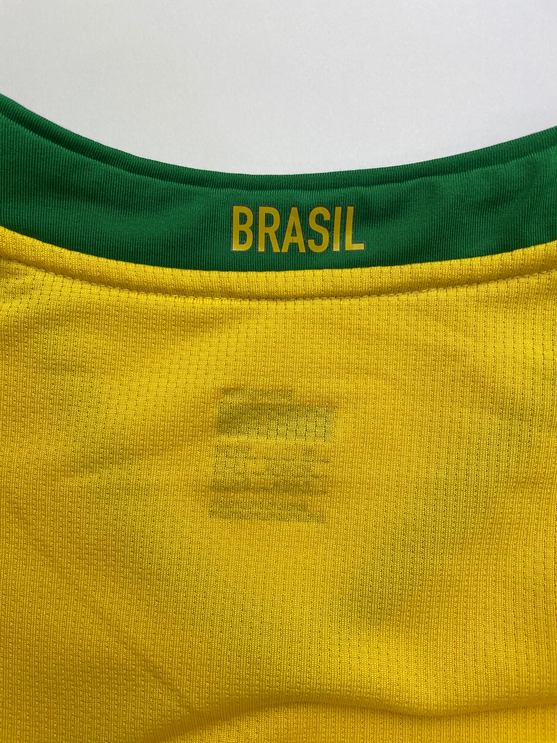 Brazil Home Shirt 2008/9 - size M Brazil text