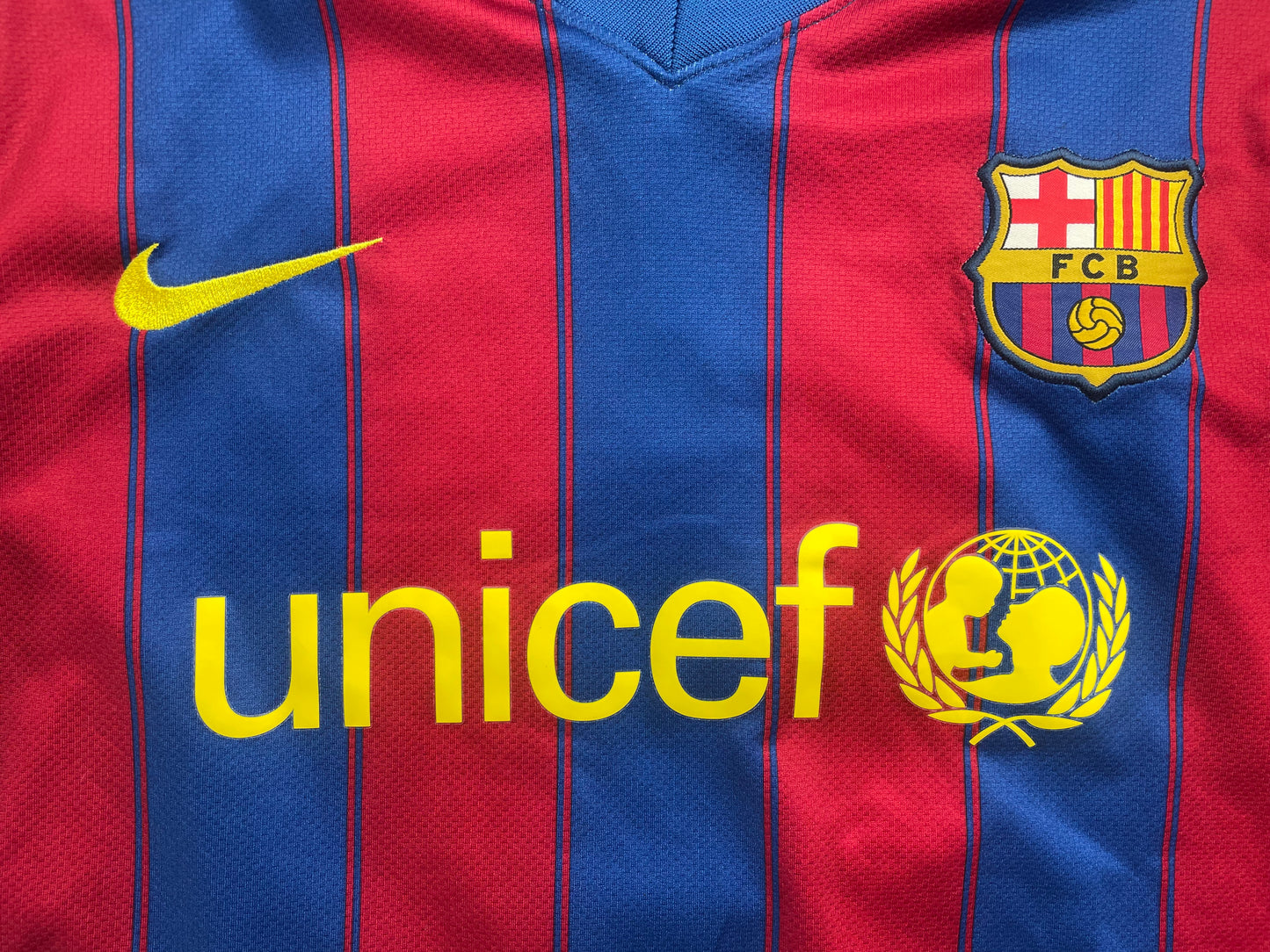 FC Barcelona Home Shirt 2009/10 Puyol #5 - 10/10 - L