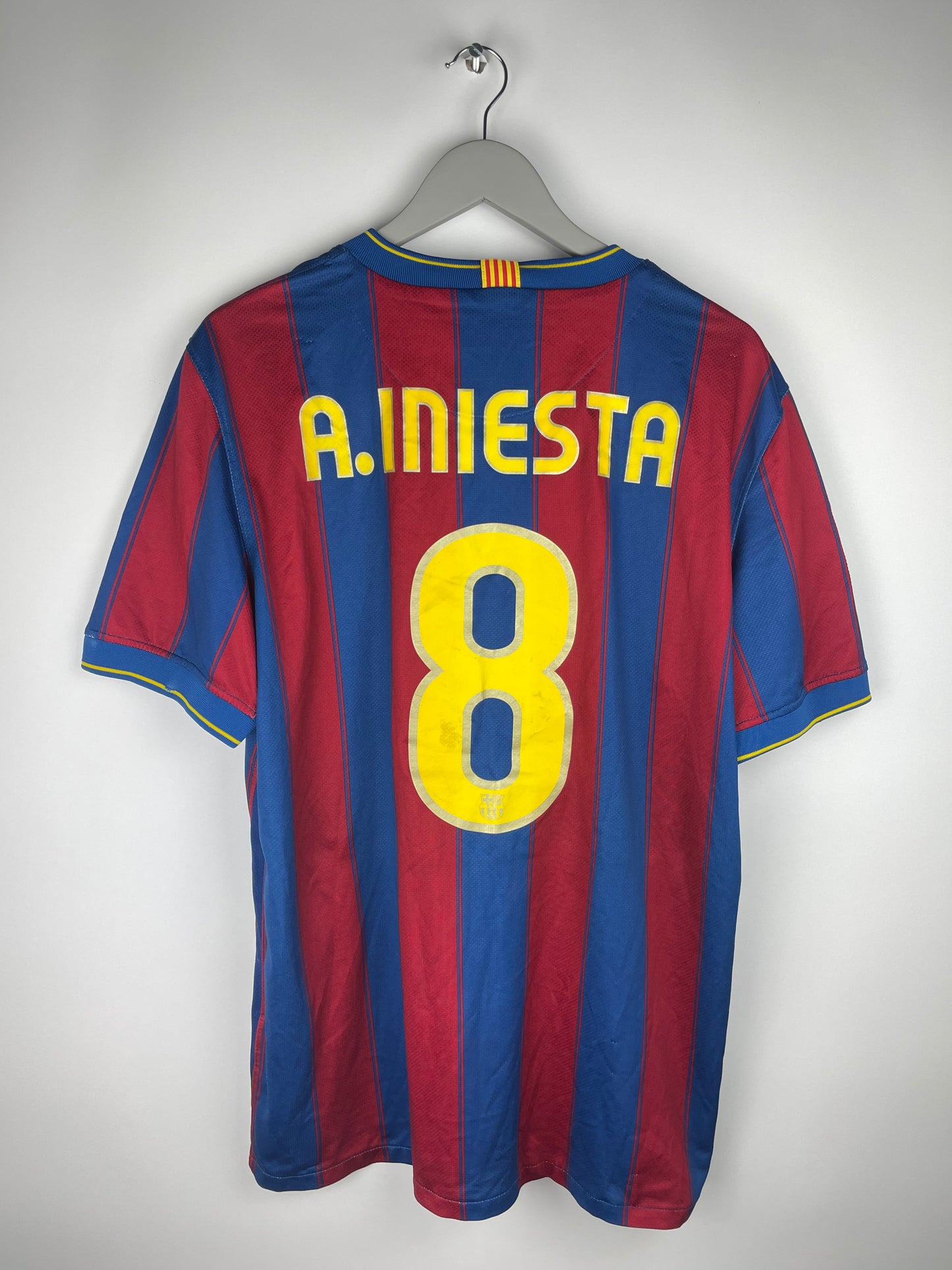 FC Barcelona 2009/10 Thuistenue Iniesta #8 - 8/10 - L